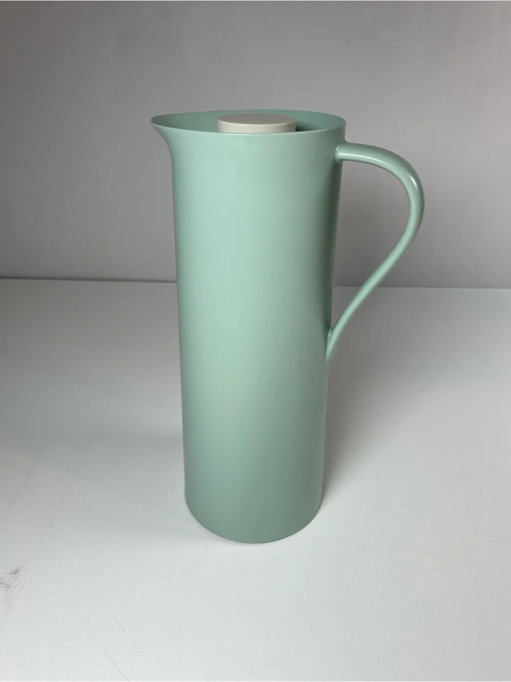 IKEA BEHOVD Vacuum Flask Thermos Carafe in Light Green - 34 oz
